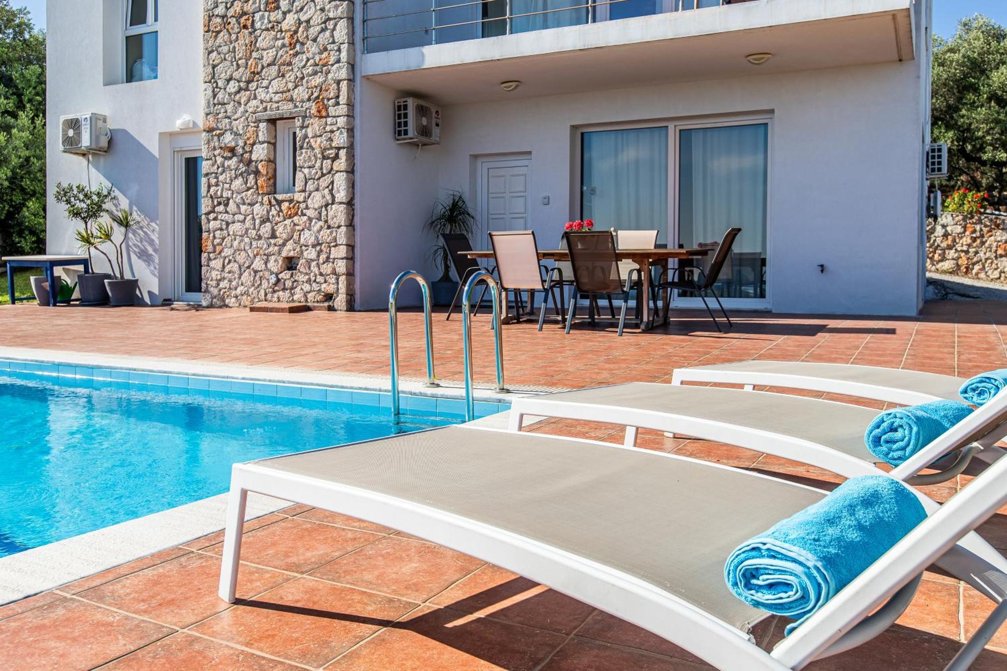 Dimitra Apartment With Private Pool And Sea View -The Ground Floor Of A Two Storey Building Daratsos Eksteriør billede